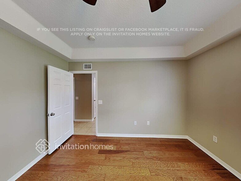 Building Photo - 3406 70th Ct E