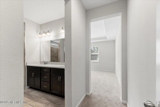 Building Photo - 154 Palisade Dr