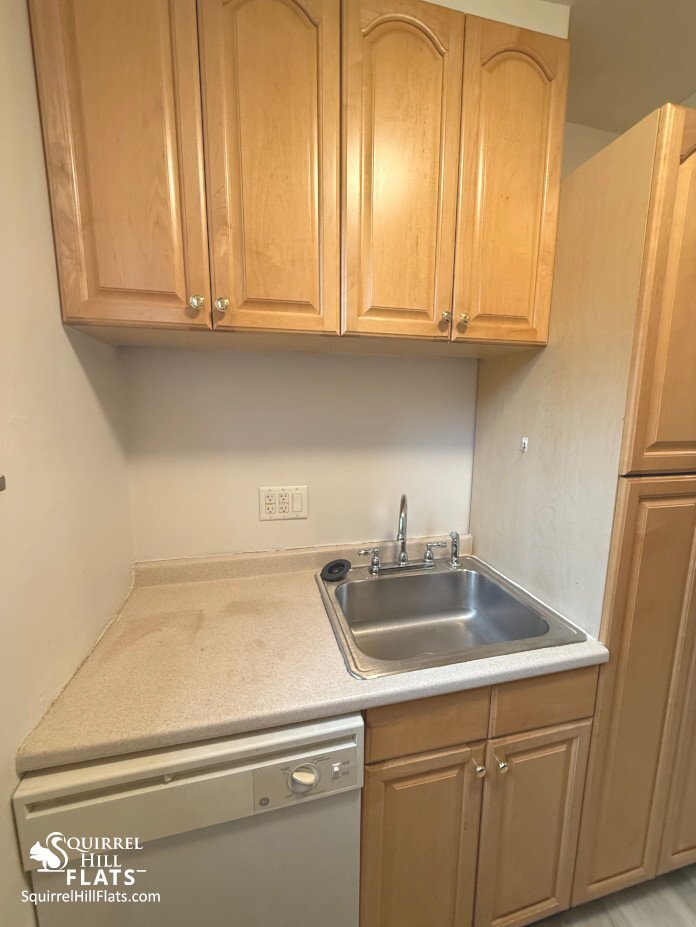 Building Photo - 5710 Phillips Ave