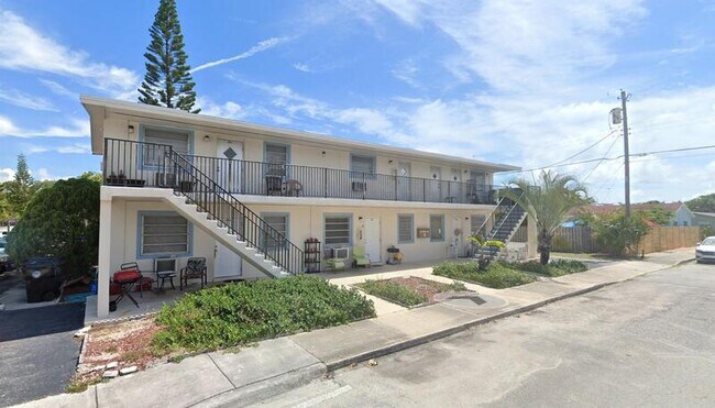 Building Photo - 1502 N Federal Hwy
