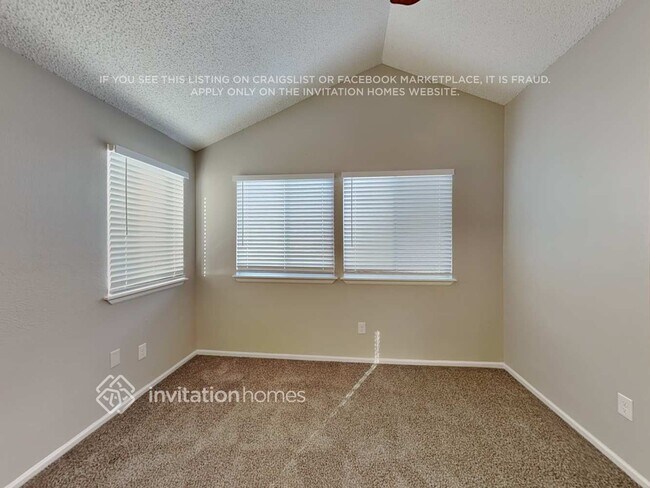 Building Photo - 11001 Needles Ct