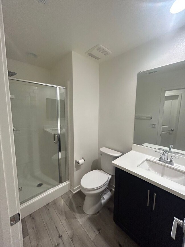 Building Photo - Modern 4 Bedroom Home with Downstairs Suite, Owned Solar & Resort-Style HOA Amenities