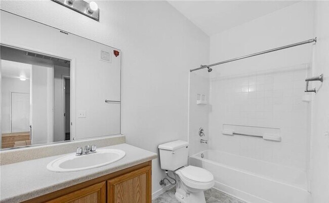Building Photo - 9050 W Warm Springs Rd