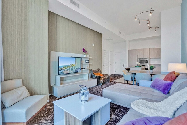 Building Photo - 4111 S Ocean Dr