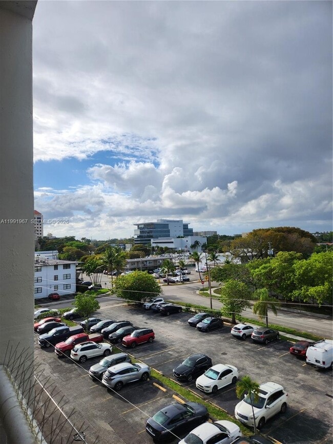 Building Photo - 3551 SW 9th Terrace