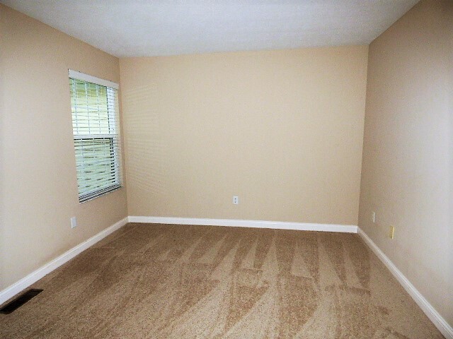 Building Photo - Brittany Place Condo!