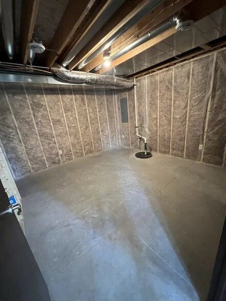 Building Photo - 4922 Annabelle Ct