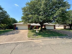 Building Photo - Duplex