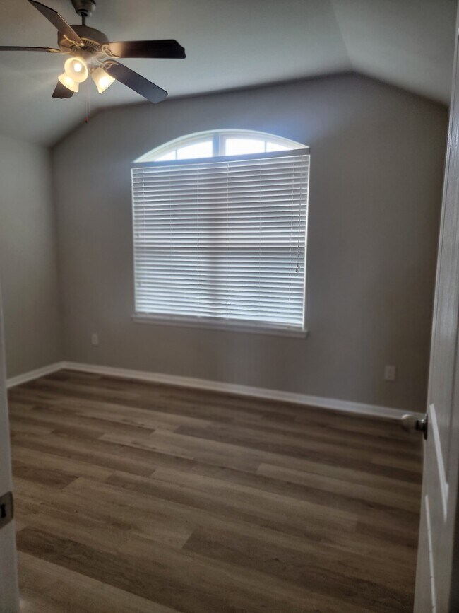 Building Photo - 6919 Kingsford Gable Ct