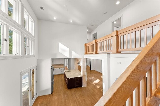 Building Photo - 1495 Spalding Dr