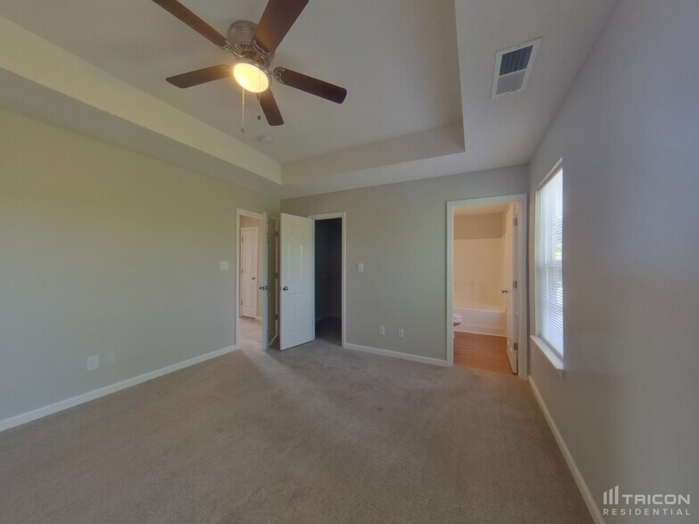 Building Photo - 2023 Wexford Way