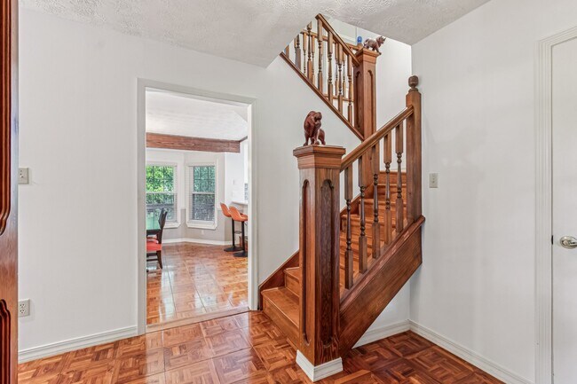 Building Photo - 5210 River Park Villas Dr