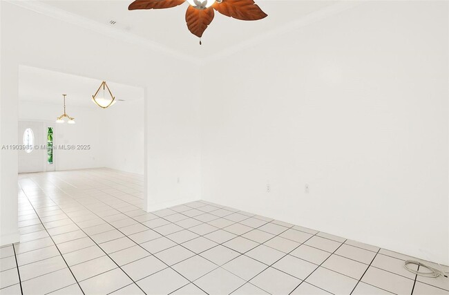 Building Photo - 13774 SW 124th Avenue Rd