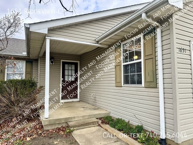 Building Photo - 1651 Ridgeview Ct