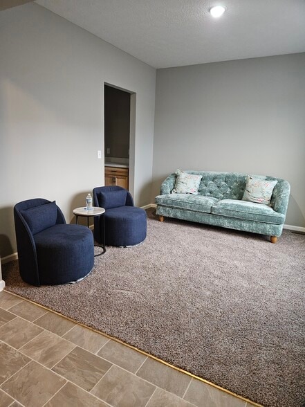 Building Photo - 211 Scotsgrove Dr