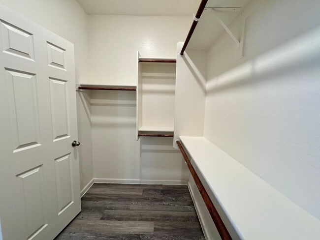 Building Photo - 2308 E Dust Devil Dr