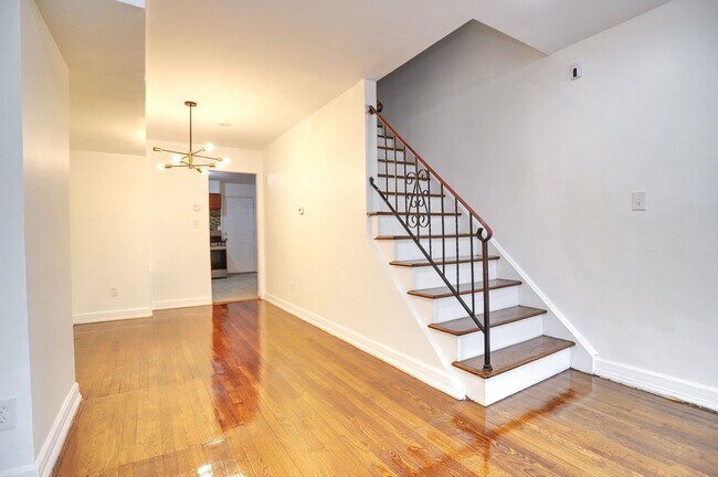 Building Photo - 8 Van Nostrand Ave
