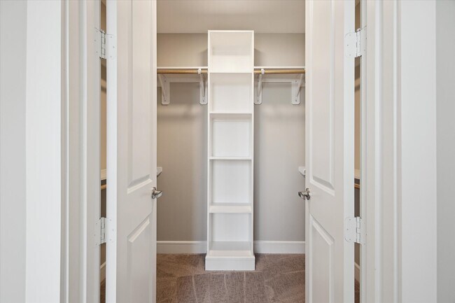 Building Photo - 9757 Katy Fwy