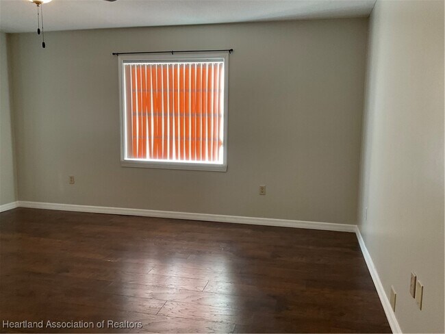 Building Photo - 106 Karola Dr