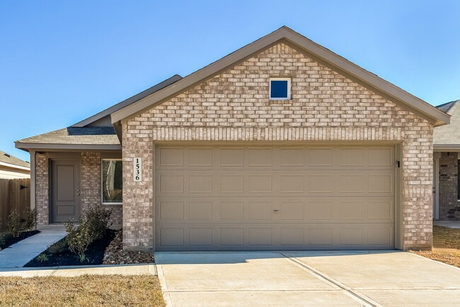 Building Photo - 325 Woodland Hills Dr