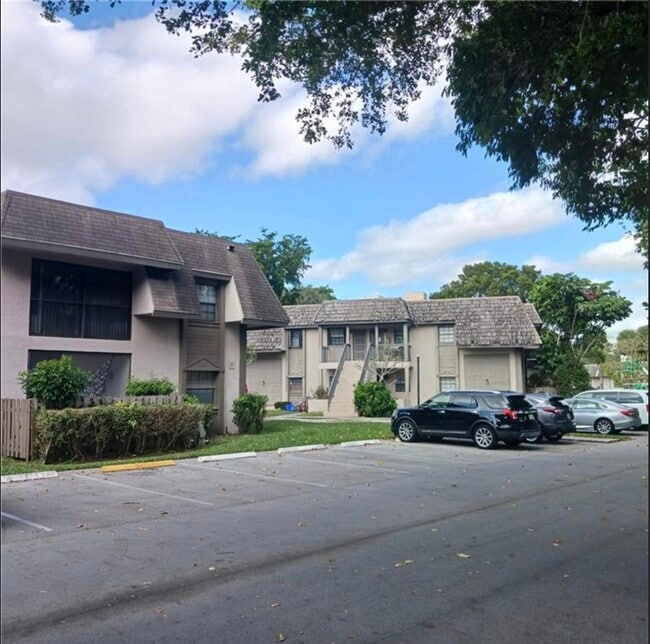 Building Photo - 3689 NW 94th Ave