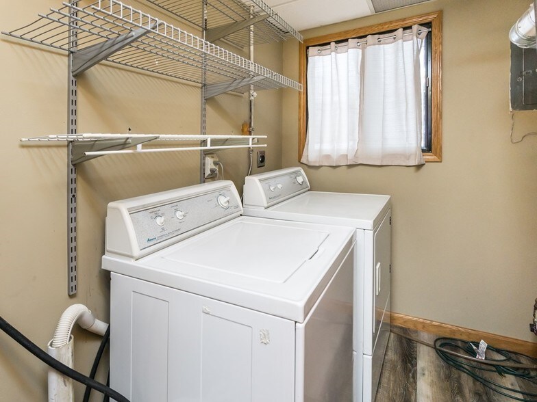 Building Photo - 3256 Dodd Ln