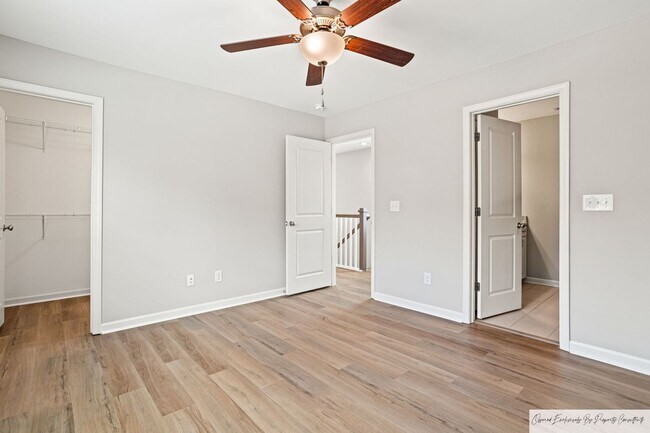 Building Photo - RESORT LIVING IN DESIRABLE SALUDA RIVER CLUB