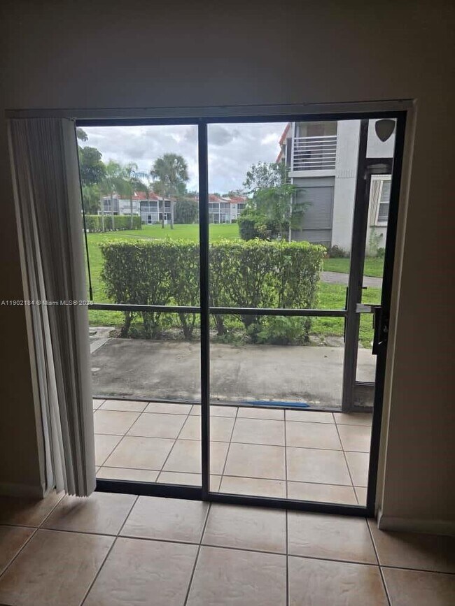 Building Photo - 7406 Woodmont Terrace