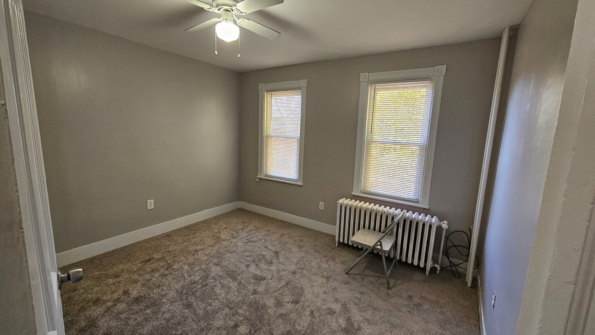 Building Photo - 5040 Washington Ave