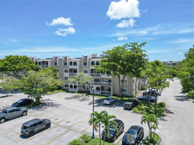 Building Photo - 7707 Camino Real