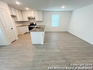 Building Photo - 736 Bullsnake Trl
