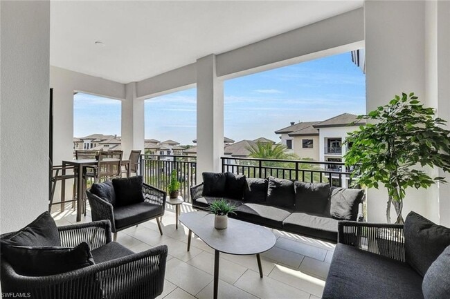 Building Photo - 1035 3rd Ave S