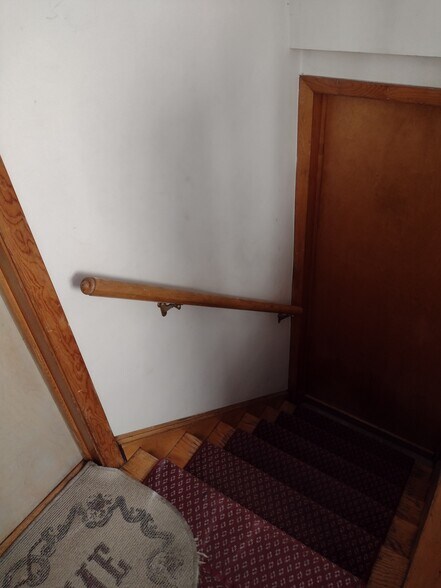 Midway hallway - 5617 N Christiana Ave