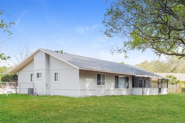 Building Photo - 8000 Krista Lynn Ct