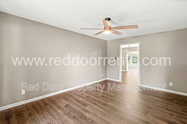 Building Photo - 8635 Bishops Ln