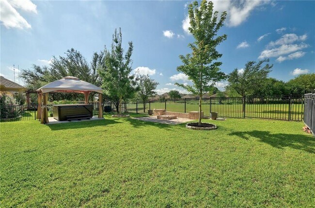 Building Photo - 1709 Woodvista Pl