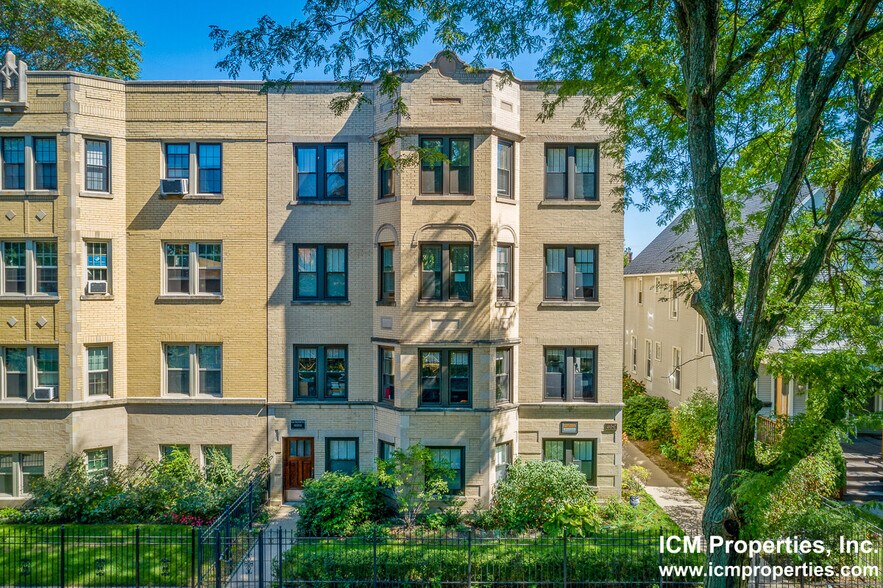 Building Photo - 4861 N Hermitage Ave