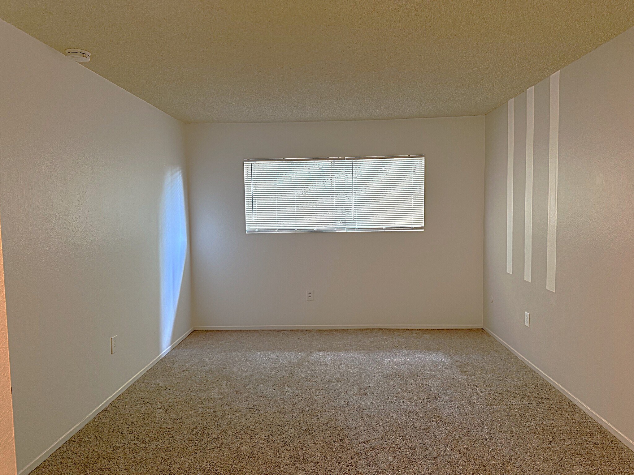 Building Photo - 418 E Blueridge Ave
