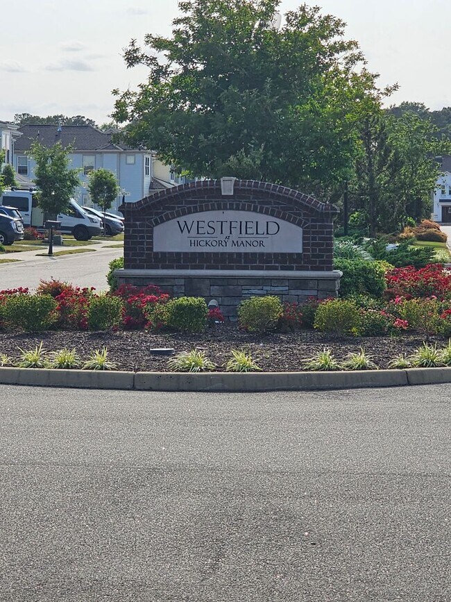 Building Photo - 1949 Bexley Ln