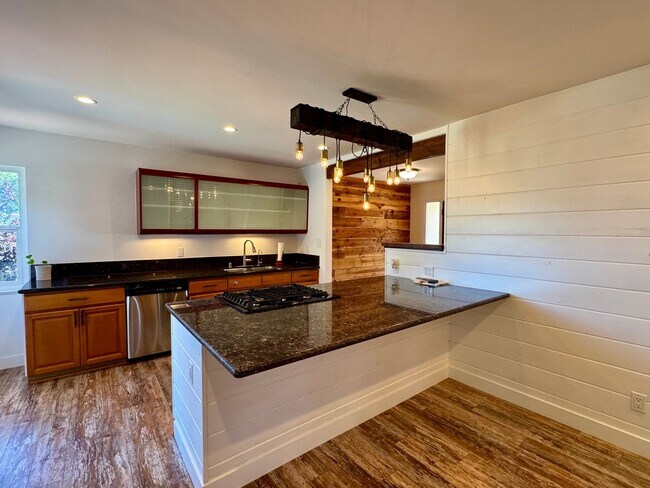Building Photo - Upgraded, Charming House in La Mesa 2Bd/1Ba, Attached Garage, Large Backyard