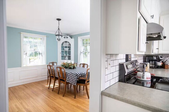 Building Photo - 149 Kready Ave