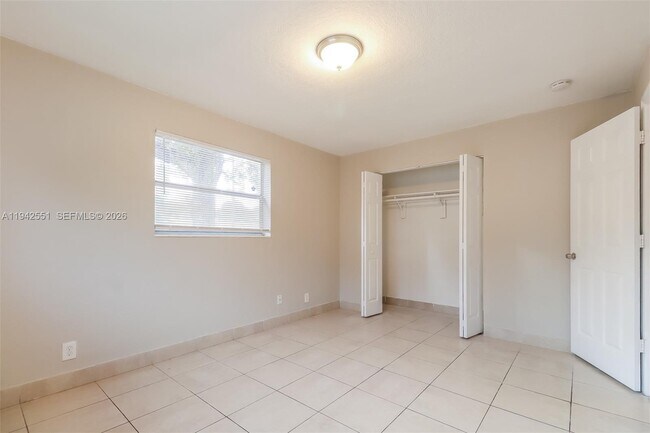 Building Photo - 4180 NW 34th Way