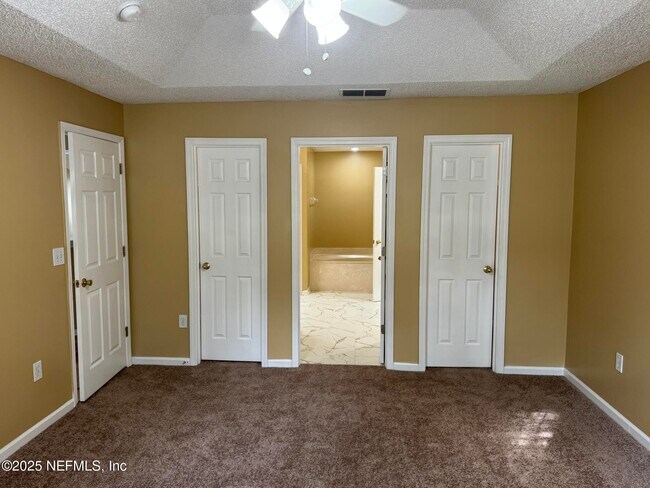 Building Photo - 1318 Yellow Jacket Ct