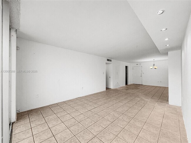 Building Photo - 1800 Sans Souci Blvd