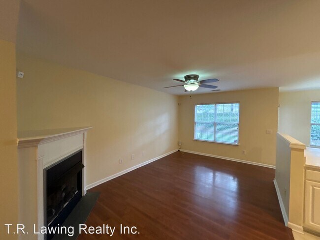 Building Photo - 2 br, 2.5 bath House - 10012 University Pa...