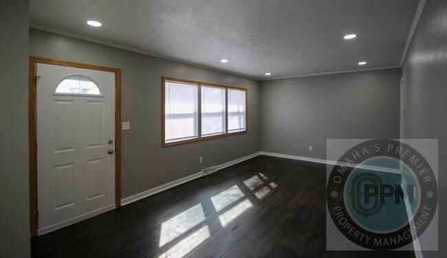 Building Photo - 3 Bed House in District 66!