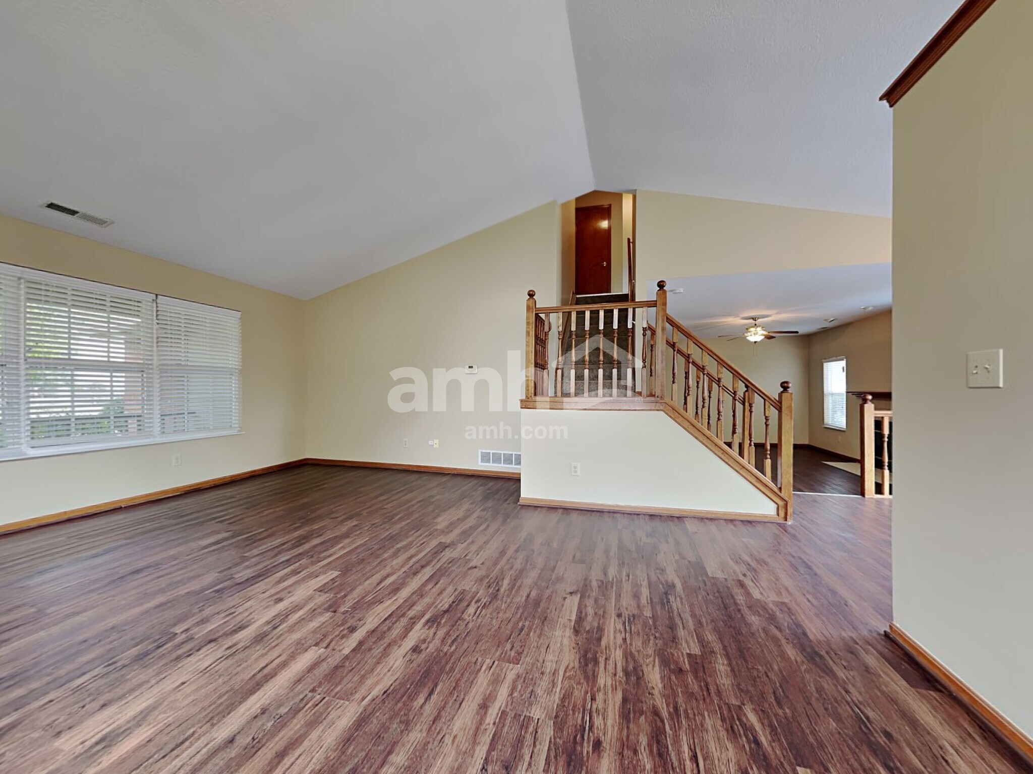 Building Photo - 333 Greenwood Ln