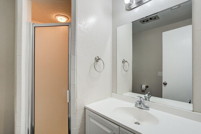 Building Photo - 2621 76th St