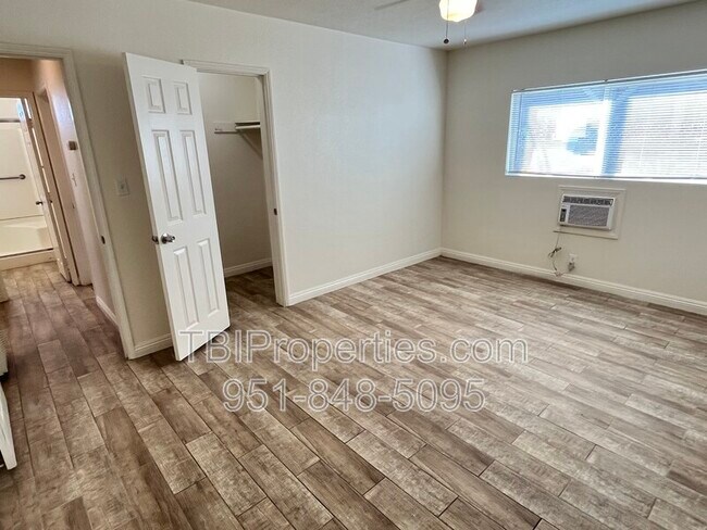 Building Photo - 7773 Philbin Ave