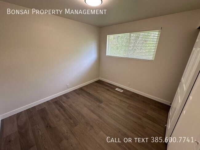 Building Photo - 8625 S Spartan Dr